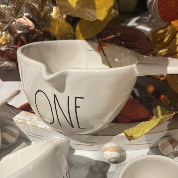 NWT/Rae Dunn bundle! Ceramic measuring cups & coasters. - Picture 14 of 14